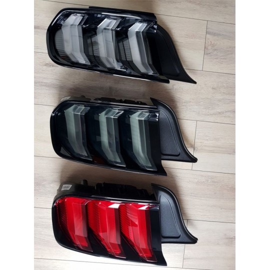 tylne-lampy-smoke-blackwhitered-zolty-kierunkowskaz-mustang-2015-2021-usa