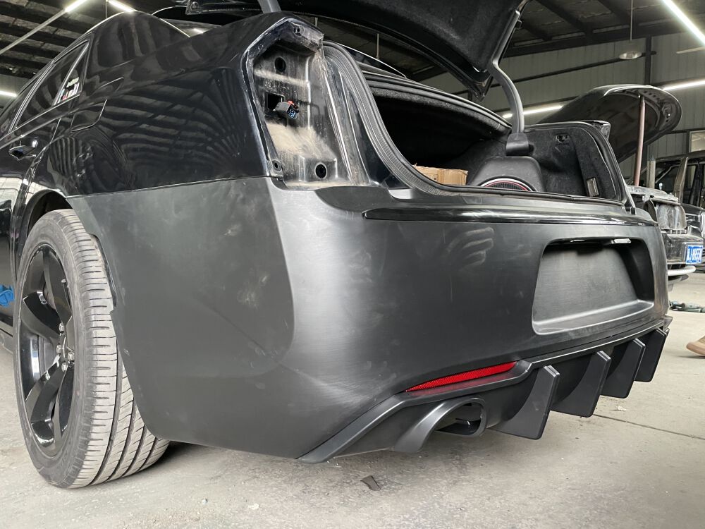 SRT Style Rear Bumper + Reflectors + Cover (300 2015-2023)